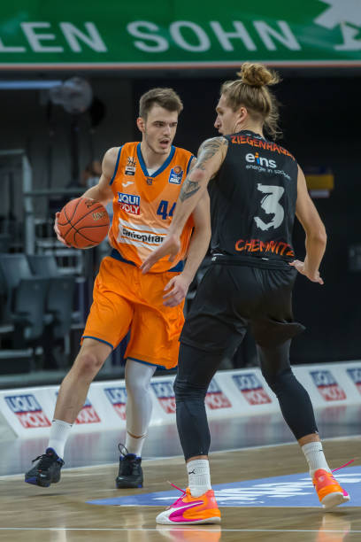 他在湖人队 他在湖人队